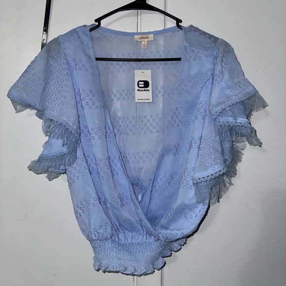 Buckle Flutter Sleeve Tee - Picture 1 of 3